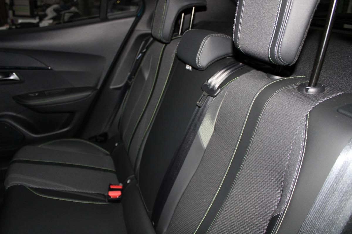 peugeot-e-2008-2025-eletrico-0cc