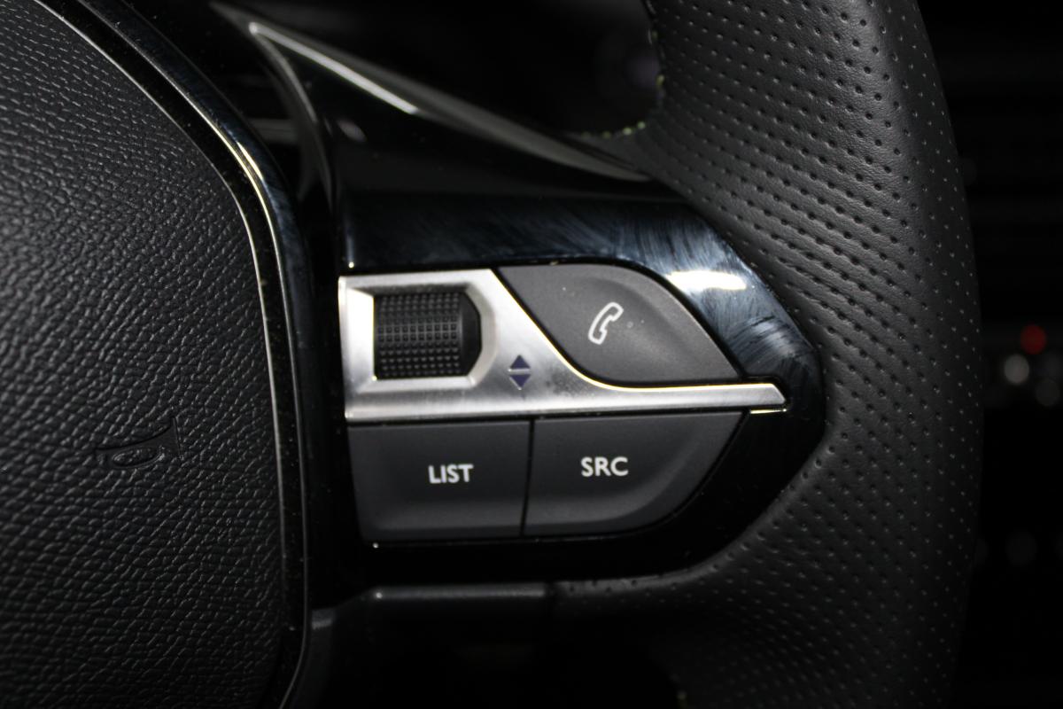 peugeot-e-2008-2025-eletrico-0cc