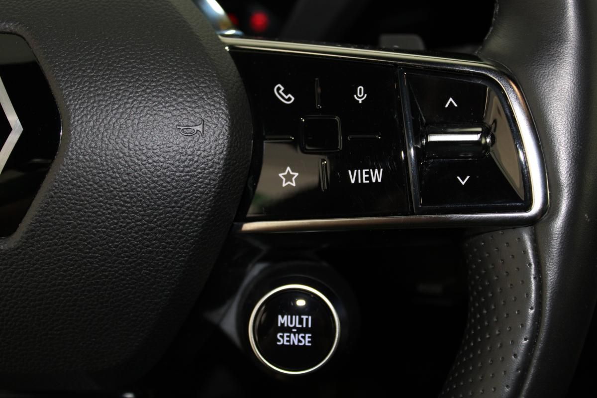 renault-megane-e-tech-2023-eletrico-0cc