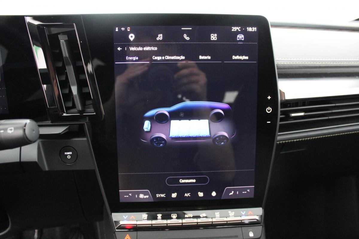renault-megane-e-tech-2023-eletrico-0cc