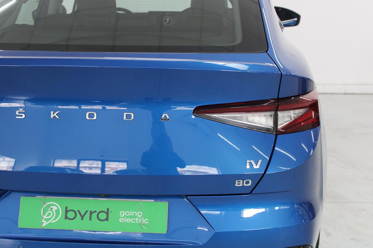 skoda-enyaq-2023-eletrico-0cc