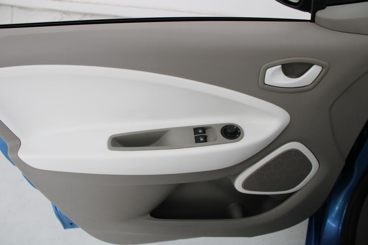 renault-zoe-2016-eletrico-0cc