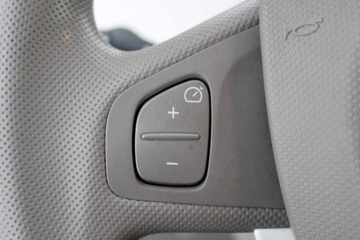 renault-zoe-2016-eletrico-0cc