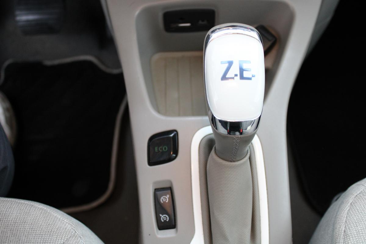 renault-zoe-2016-eletrico-0cc