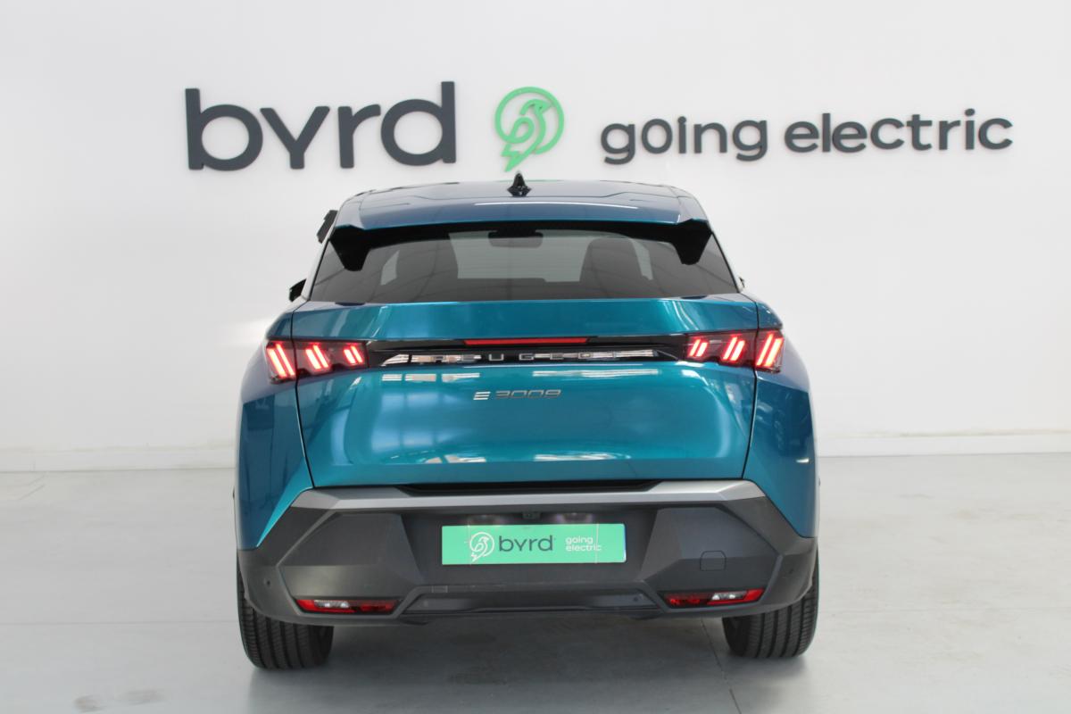 peugeot-e-3008-2025-eletrico-0cc