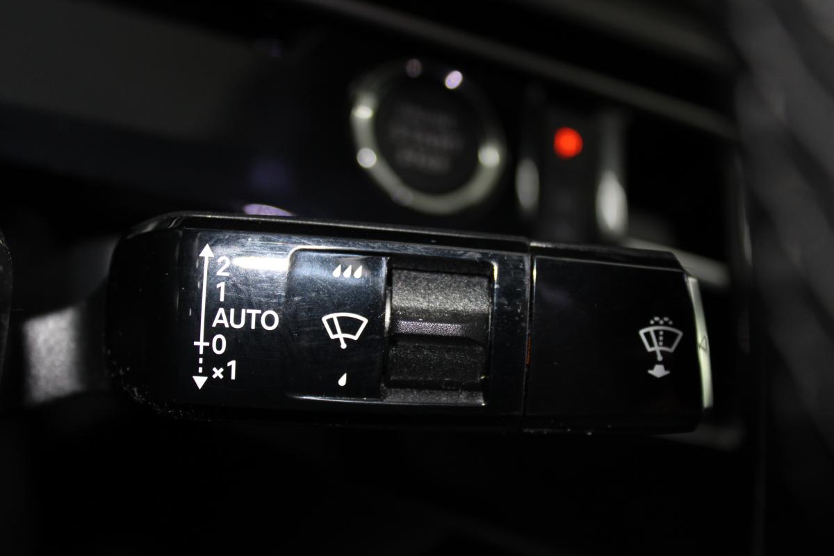 peugeot-e-3008-2025-eletrico-0cc