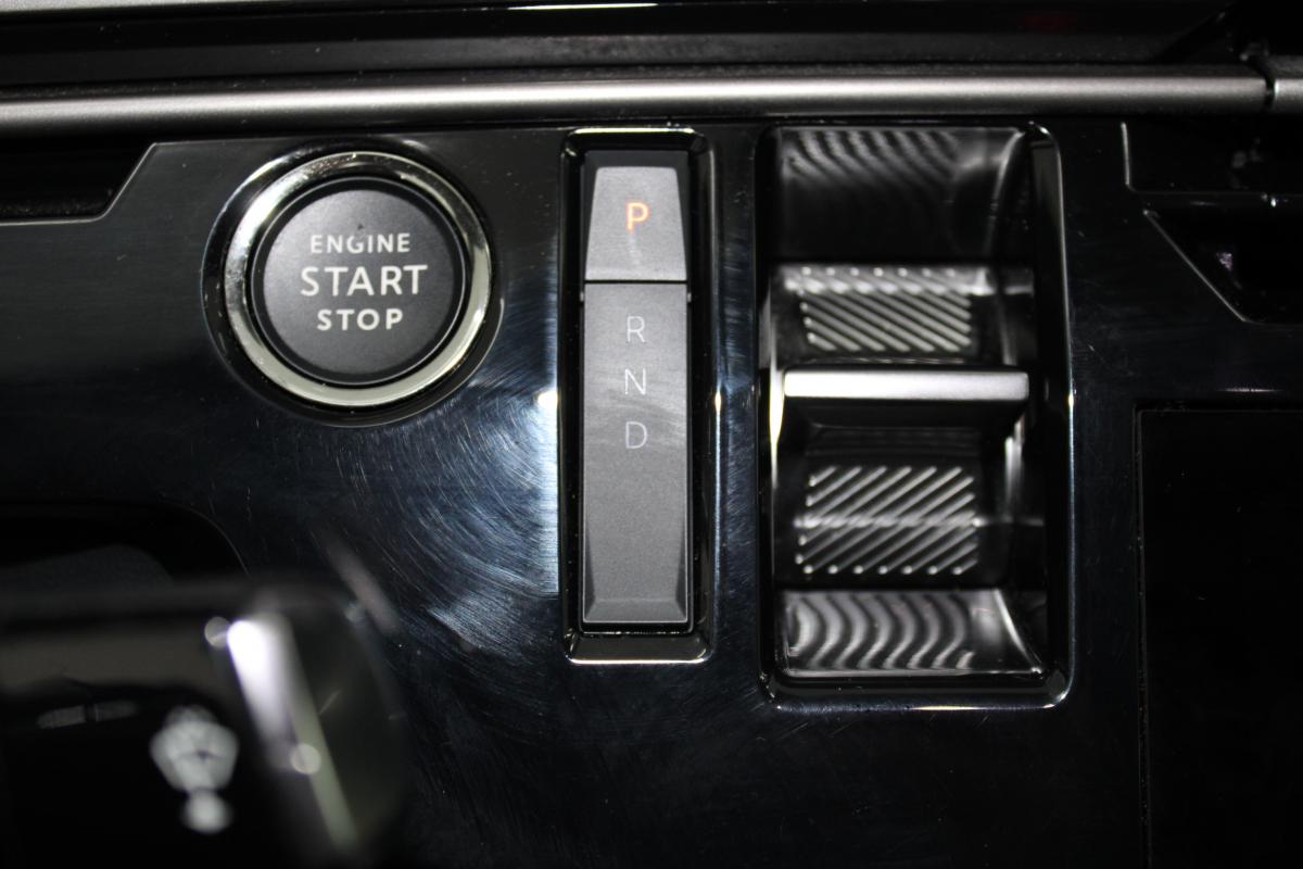 peugeot-e-3008-2025-eletrico-0cc
