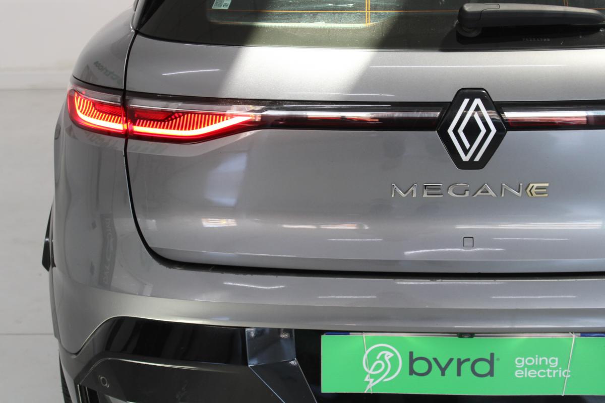 renault-megane-e-tech-2023-eletrico-0cc