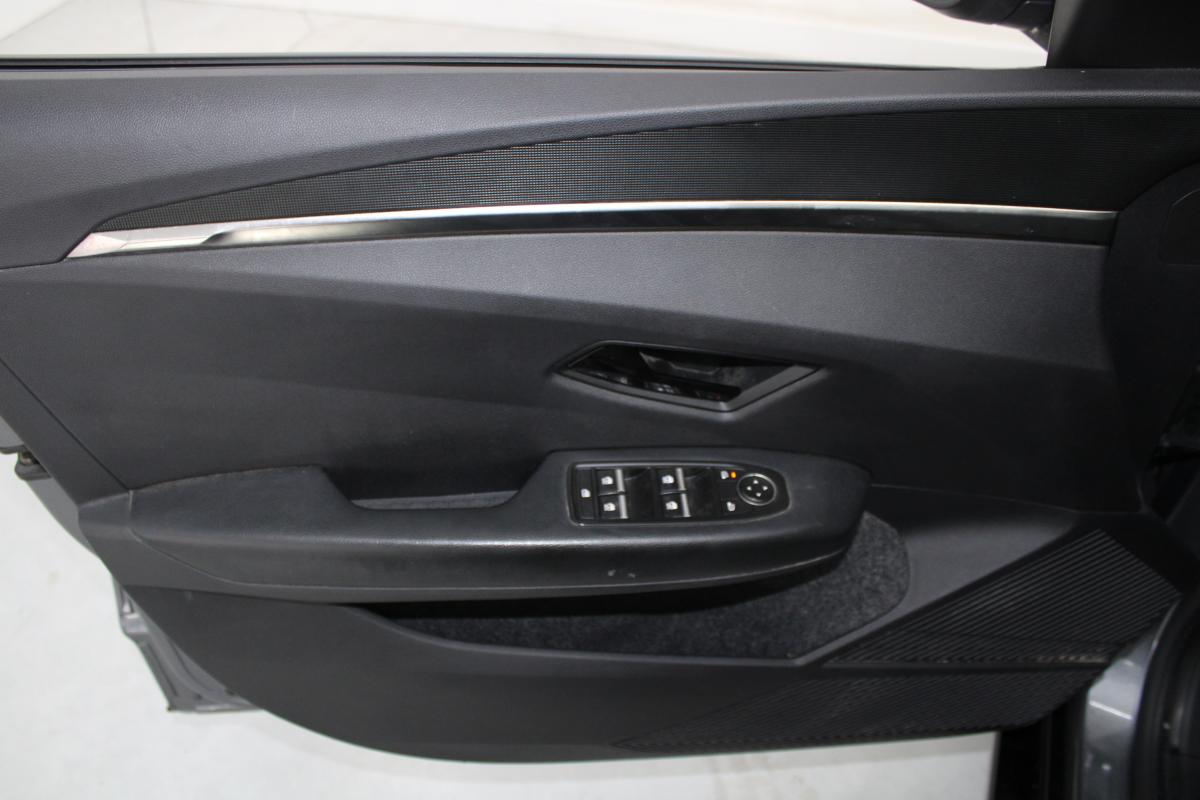 renault-megane-e-tech-2023-eletrico-0cc