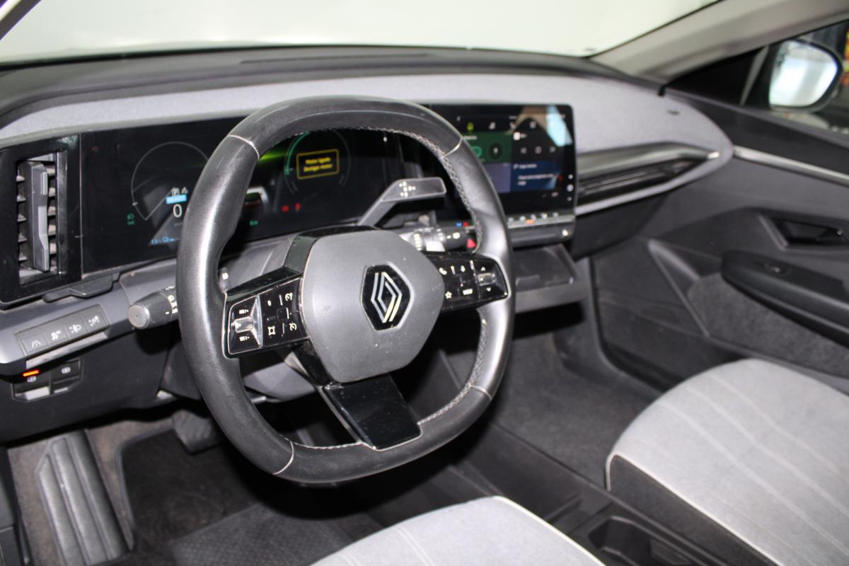 renault-megane-e-tech-2023-eletrico-0cc