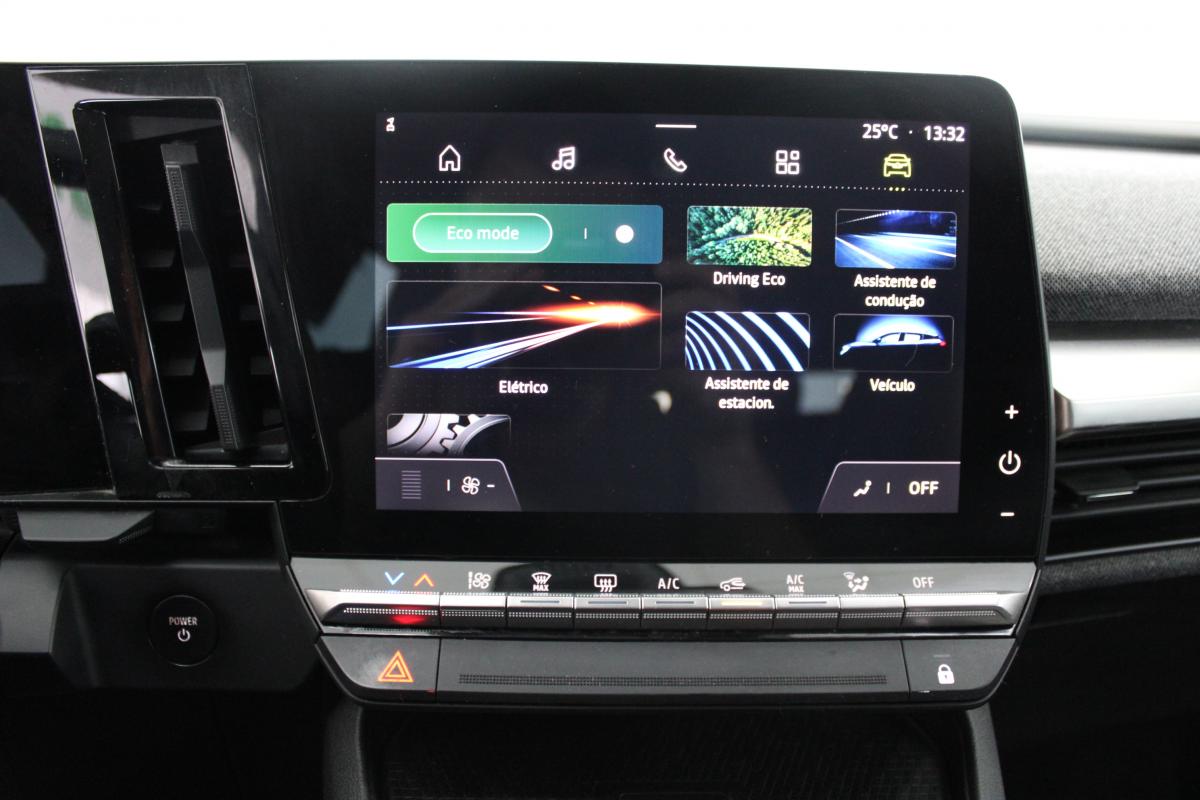 renault-megane-e-tech-2023-eletrico-0cc