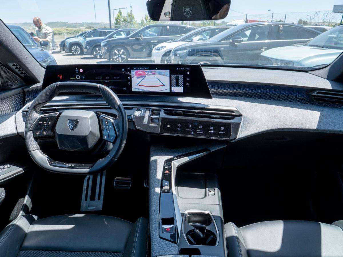 peugeot-e-3008-2025-eletrico-0cc