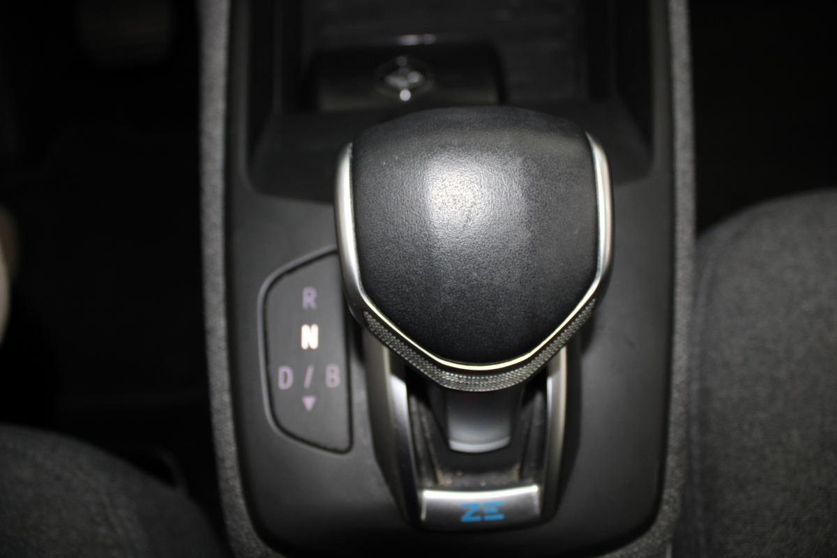renault-zoe-2021-eletrico-0cc