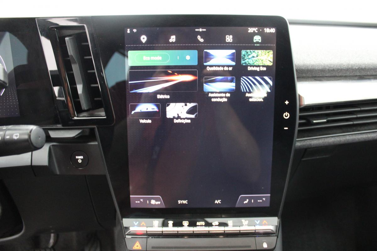 renault-megane-e-tech-2024-eletrico-0cc