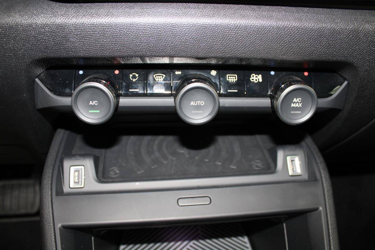 citroen-e-c4-2025-eletrico-0cc