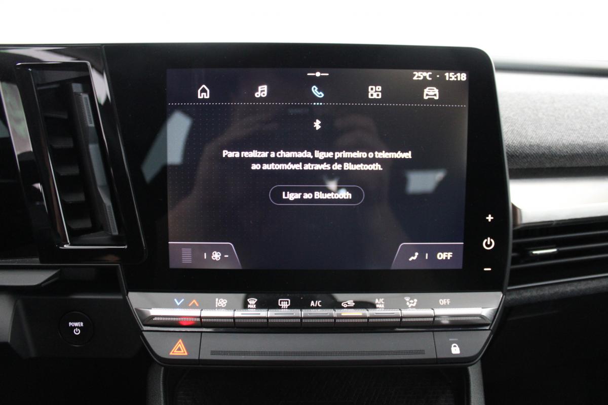 renault-megane-e-tech-2023-eletrico-0cc