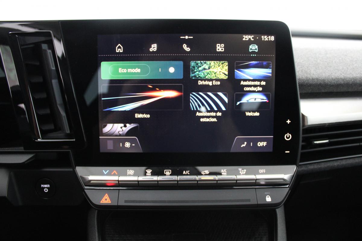 renault-megane-e-tech-2023-eletrico-0cc