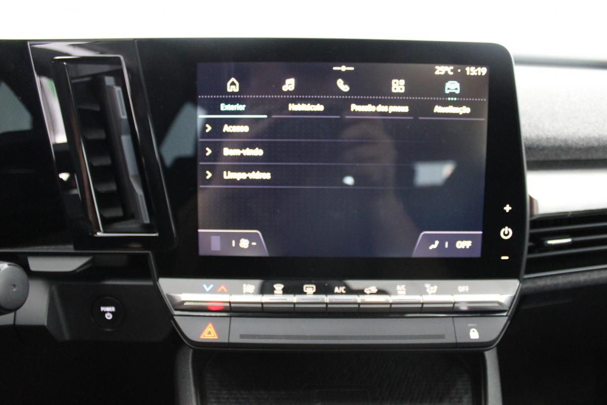 renault-megane-e-tech-2023-eletrico-0cc