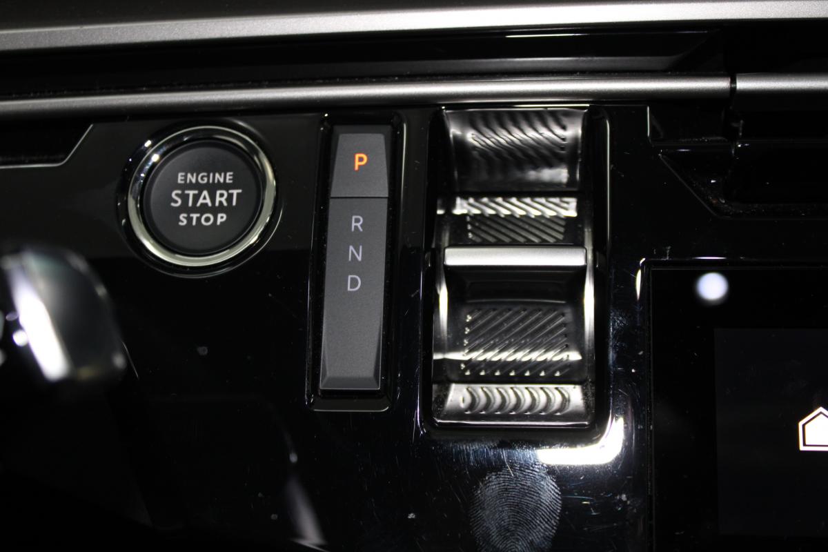 peugeot-e-3008-2025-eletrico-0cc
