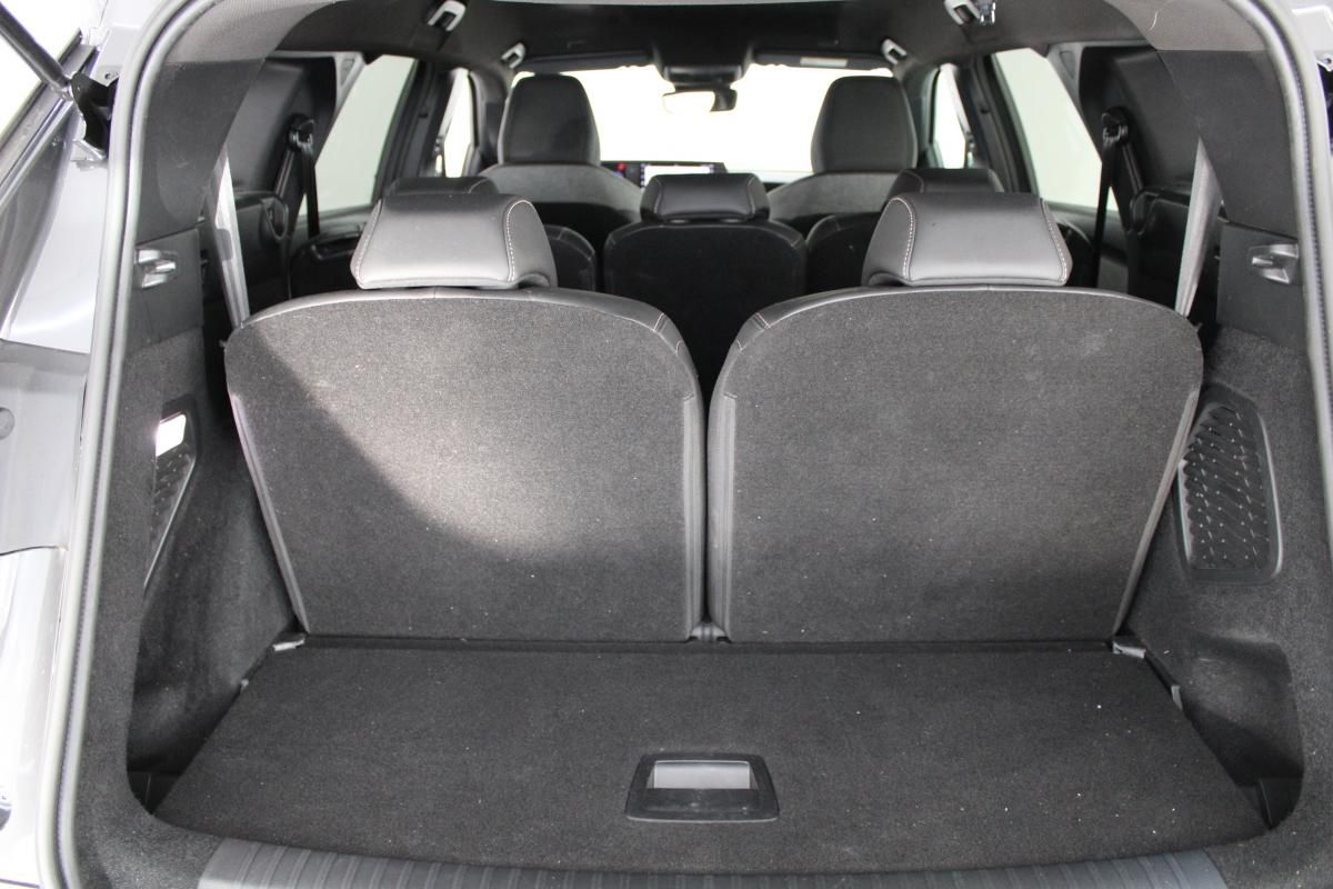 peugeot-e-2008-2025-eletrico-0cc