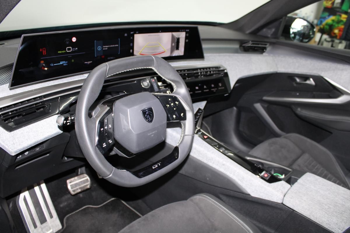 peugeot-e-3008-2025-eletrico-0cc