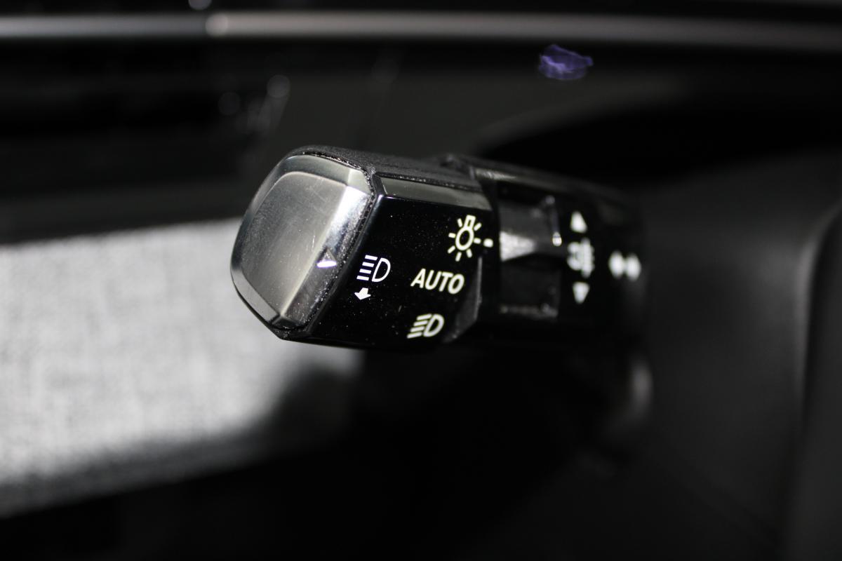 peugeot-e-3008-2025-eletrico-0cc