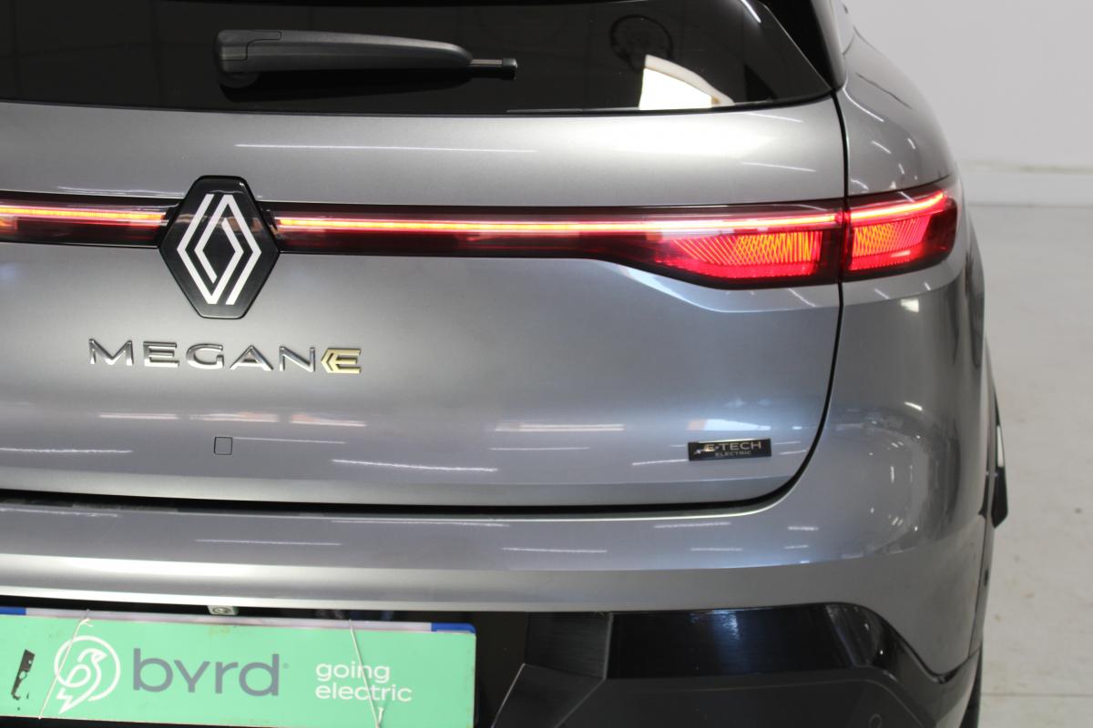 renault-megane-e-tech-2024-eletrico-0cc