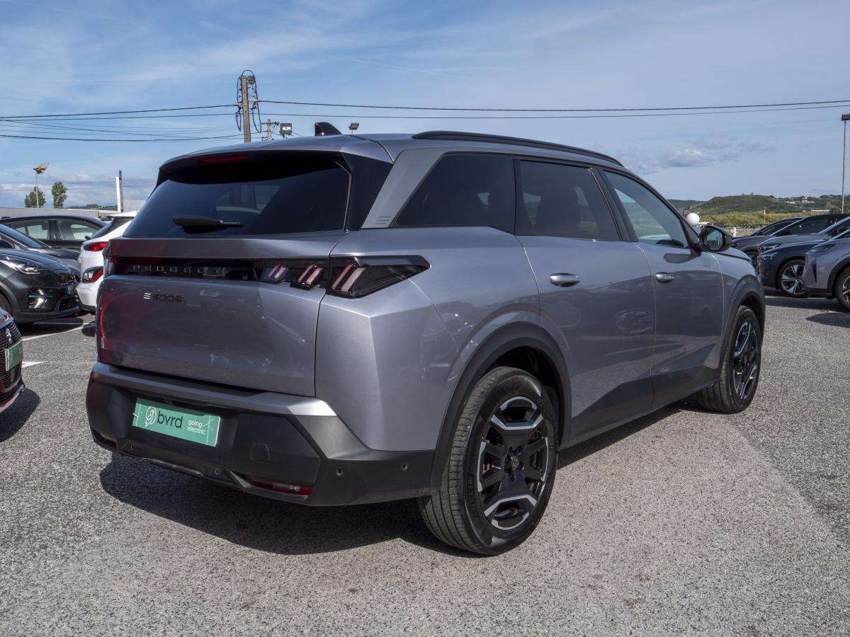 peugeot-e-2008-2025-eletrico-0cc