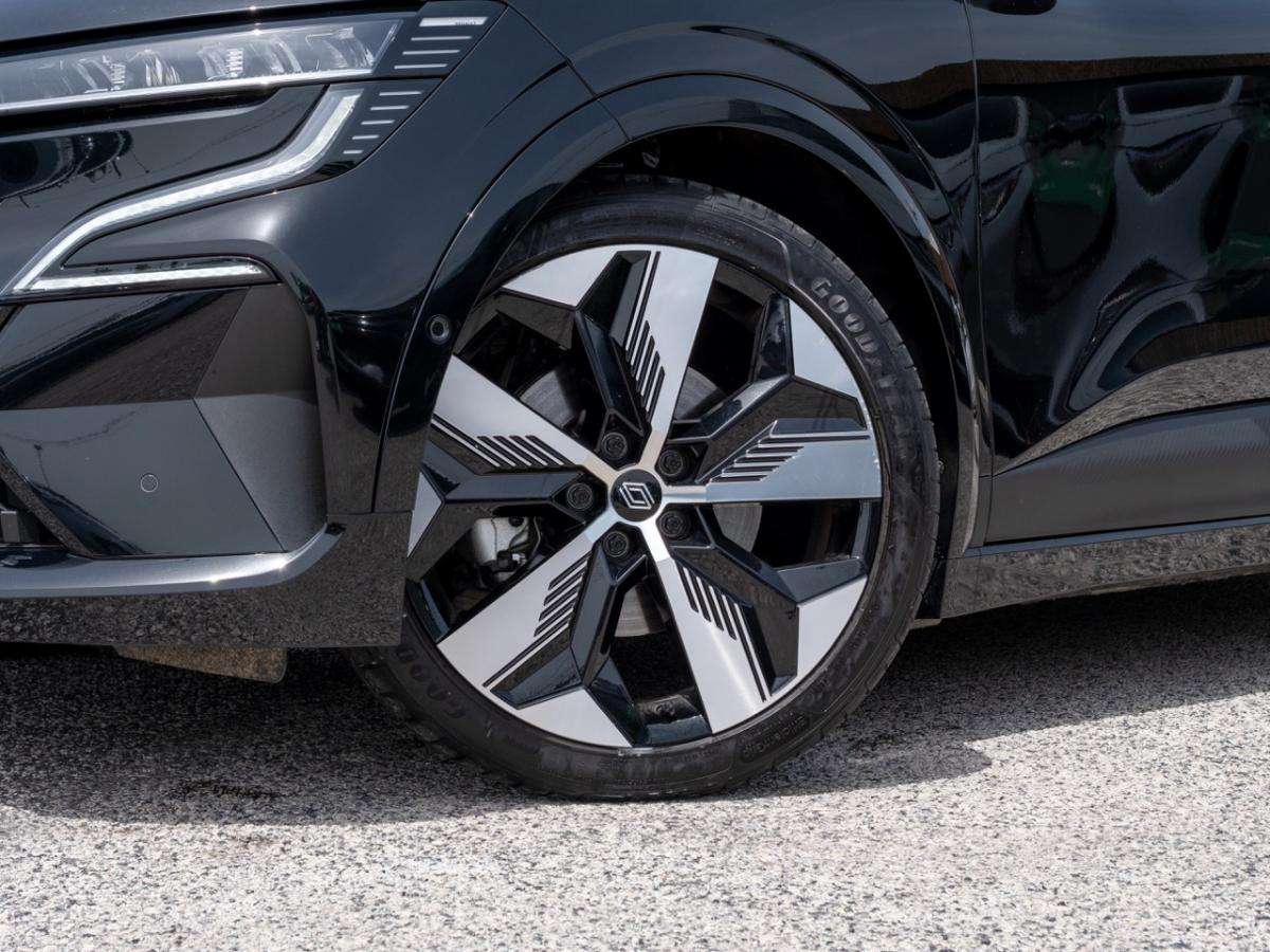 renault-megane-e-tech-2025-eletrico-0cc