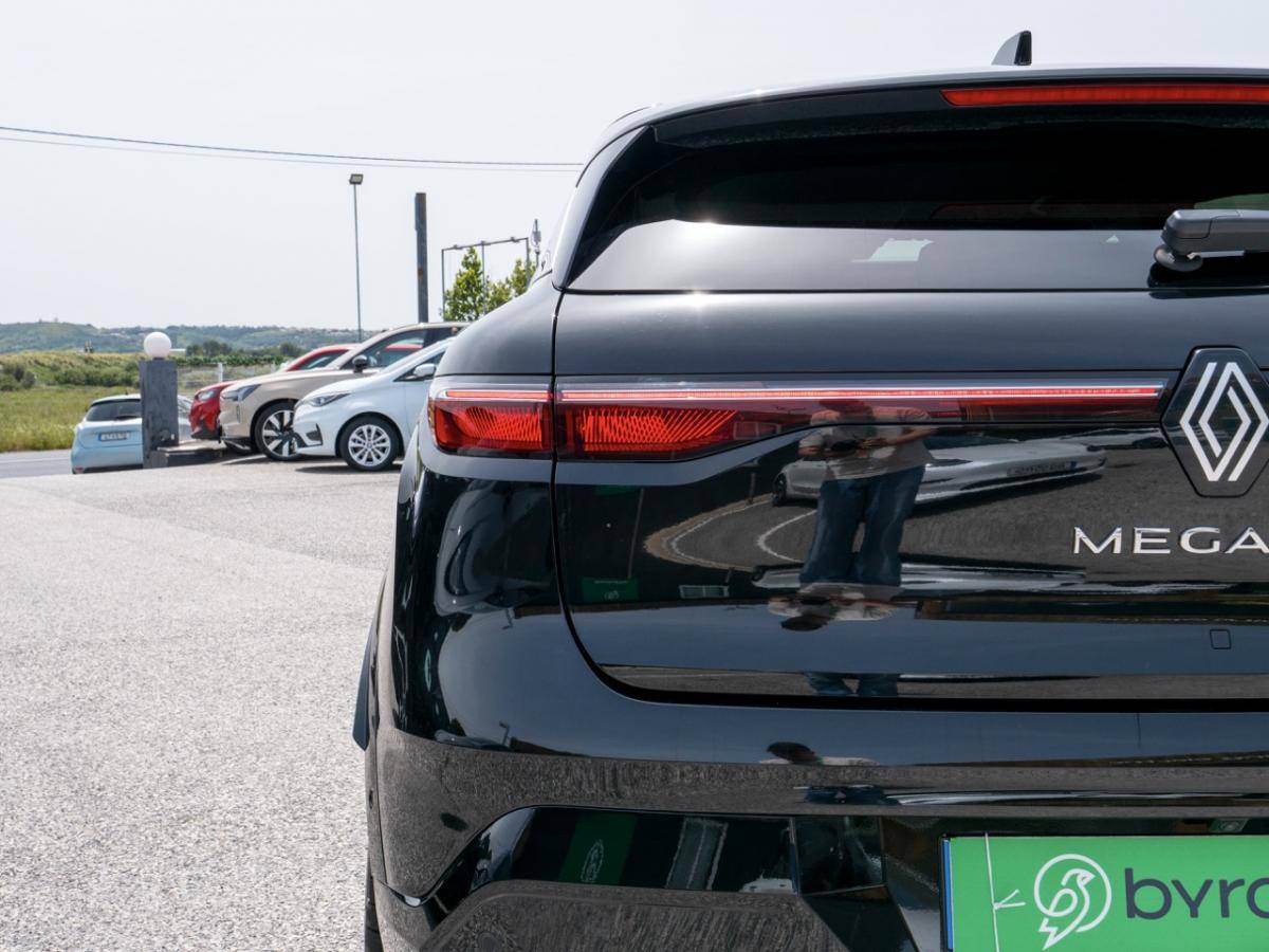 renault-megane-e-tech-2025-eletrico-0cc