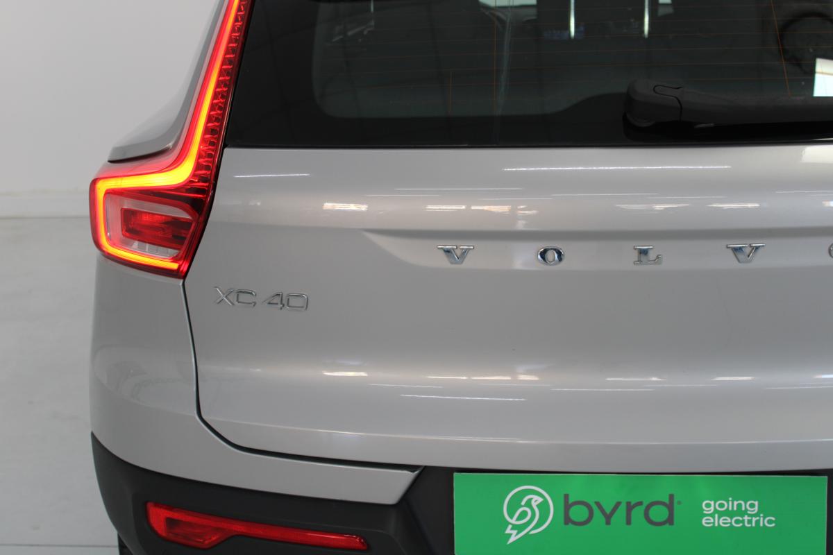 volvo-xc40-2023-eletrico-0cc