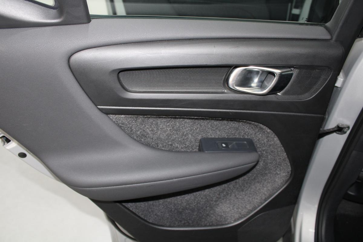 volvo-xc40-2023-eletrico-0cc