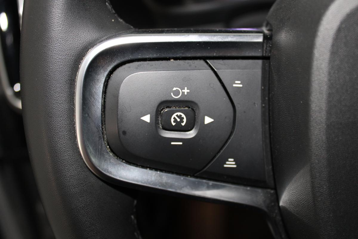 volvo-xc40-2023-eletrico-0cc