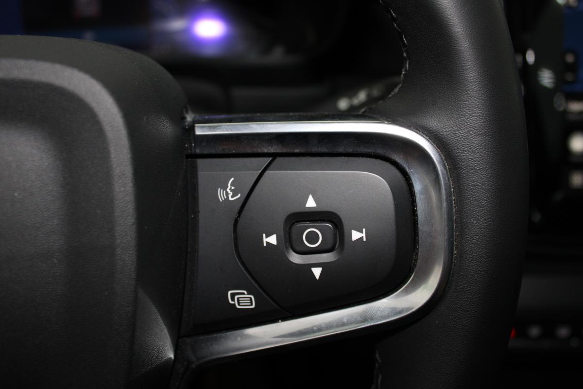volvo-xc40-2023-eletrico-0cc