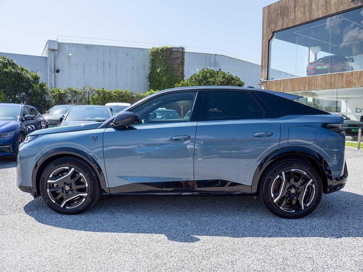 peugeot-e-3008-2025-eletrico-0cc