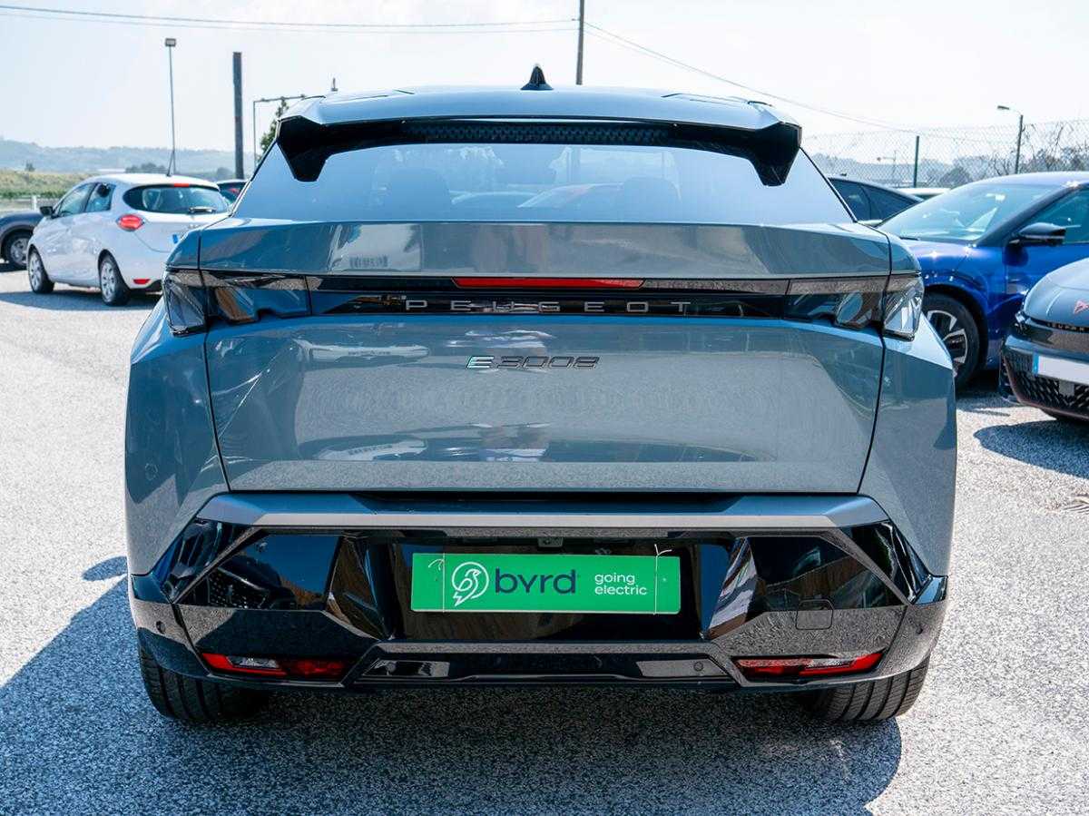 peugeot-e-3008-2025-eletrico-0cc