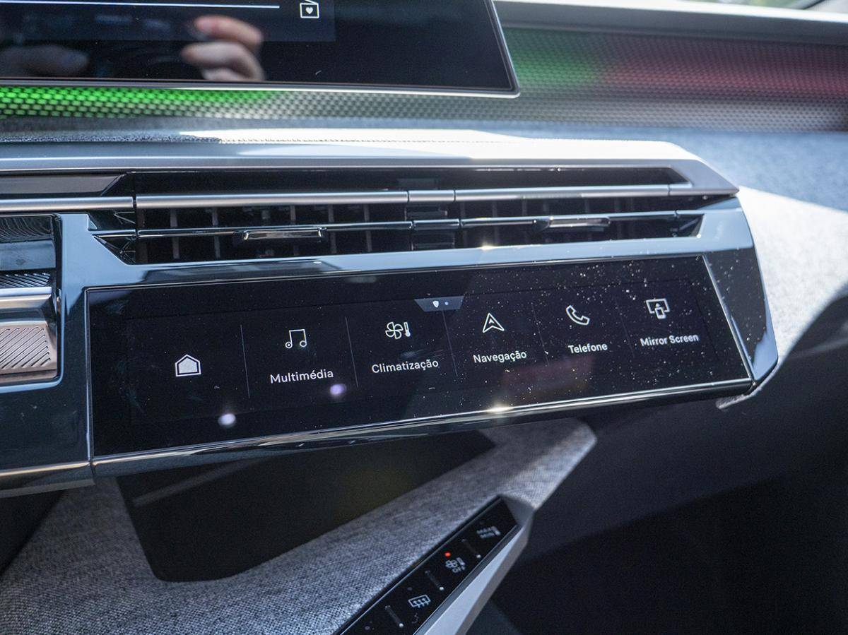 peugeot-e-3008-2025-eletrico-0cc