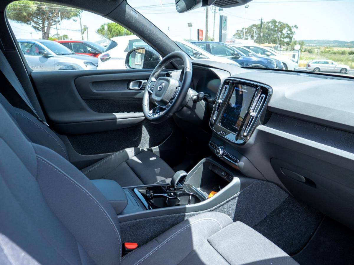 volvo-xc40-2023-eletrico-0cc