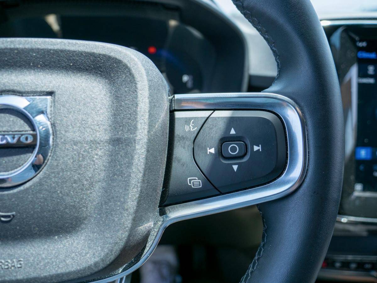 volvo-xc40-2023-eletrico-0cc