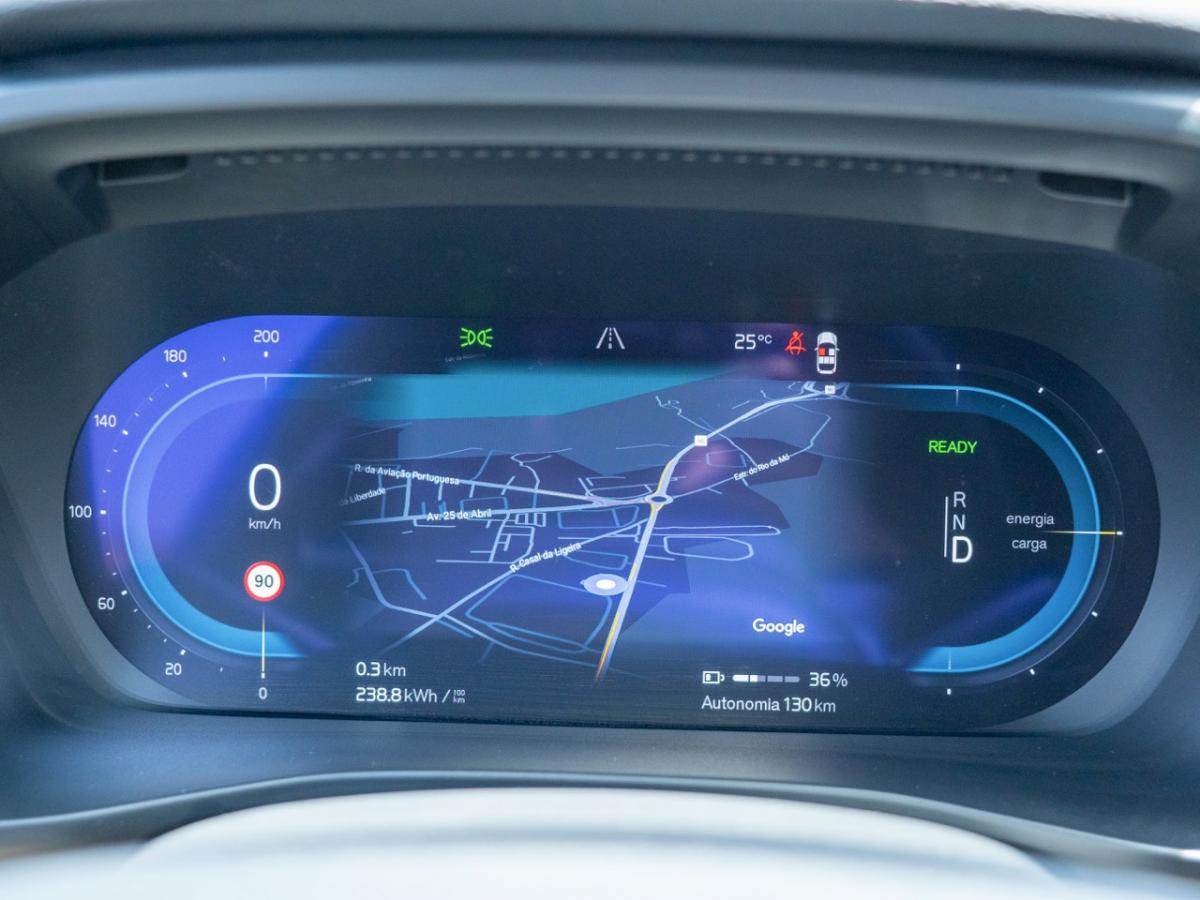 volvo-xc40-2023-eletrico-0cc