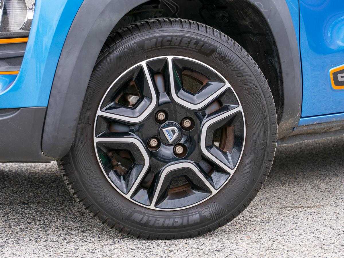dacia-spring-2021-eletrico-0cc