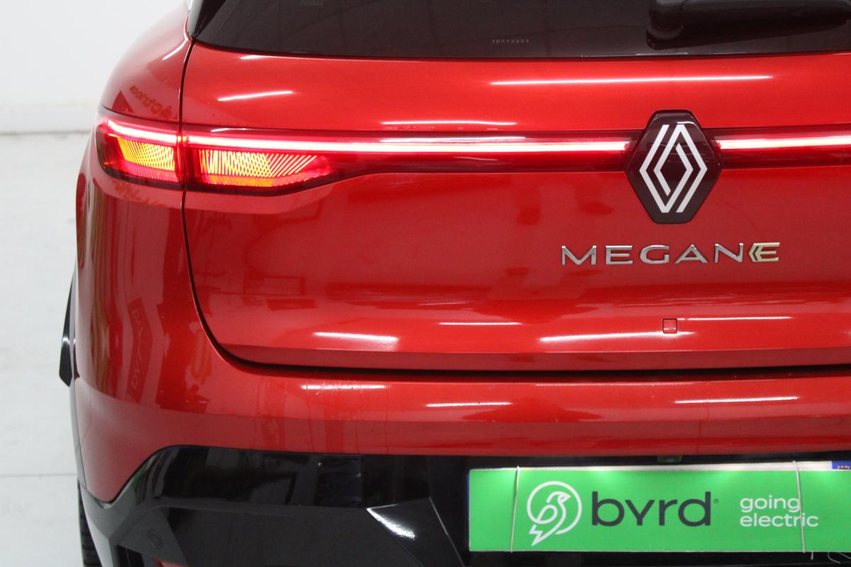 renault-megane-e-tech-2023-eletrico-0cc