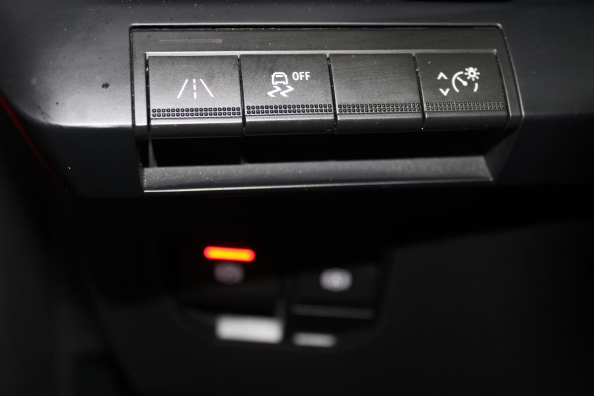 renault-megane-e-tech-2023-eletrico-0cc