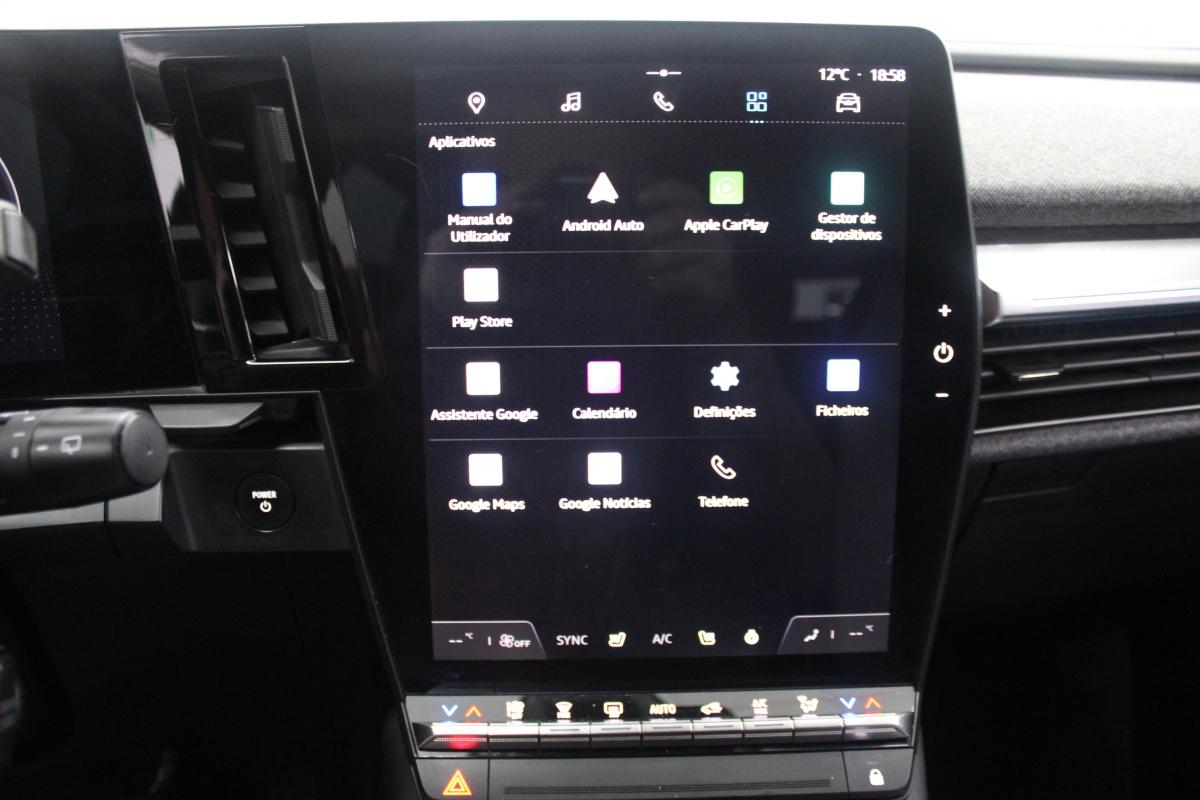 renault-megane-e-tech-2023-eletrico-0cc