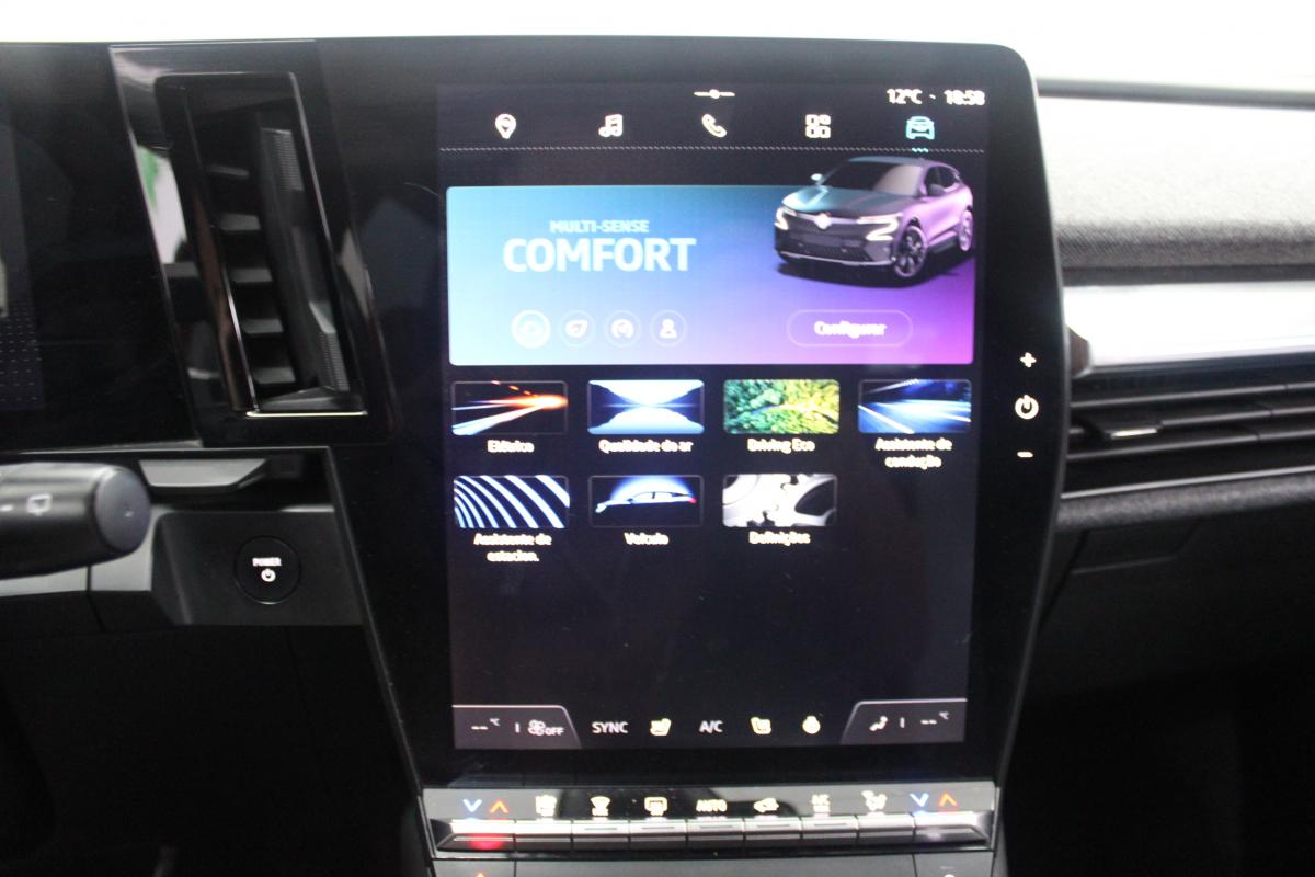 renault-megane-e-tech-2023-eletrico-0cc
