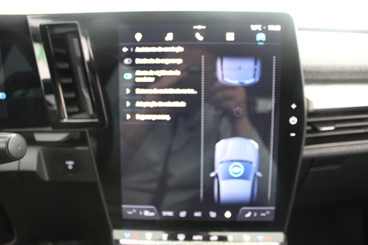 renault-megane-e-tech-2023-eletrico-0cc