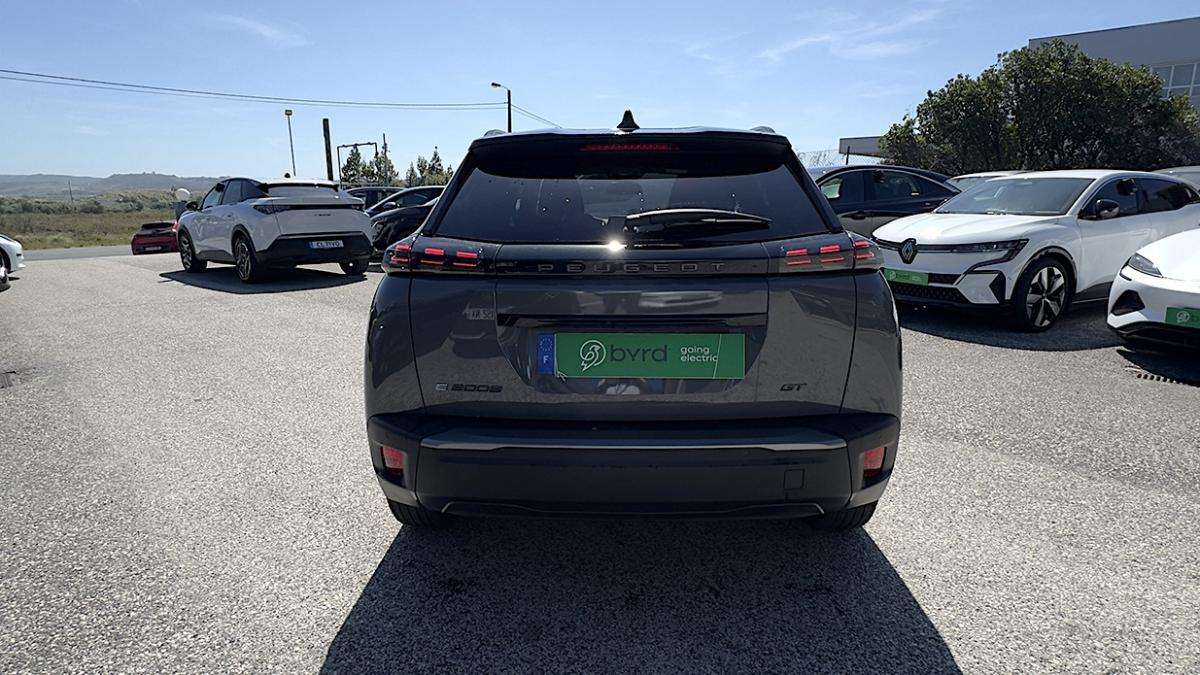 peugeot-e-2008-2025-eletrico-0cc