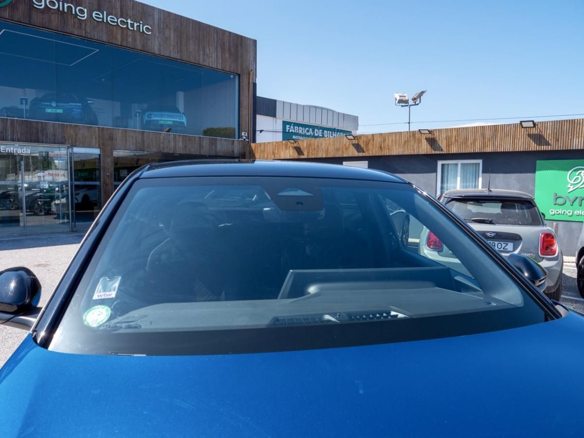 peugeot-e-3008-2025-eletrico-0cc
