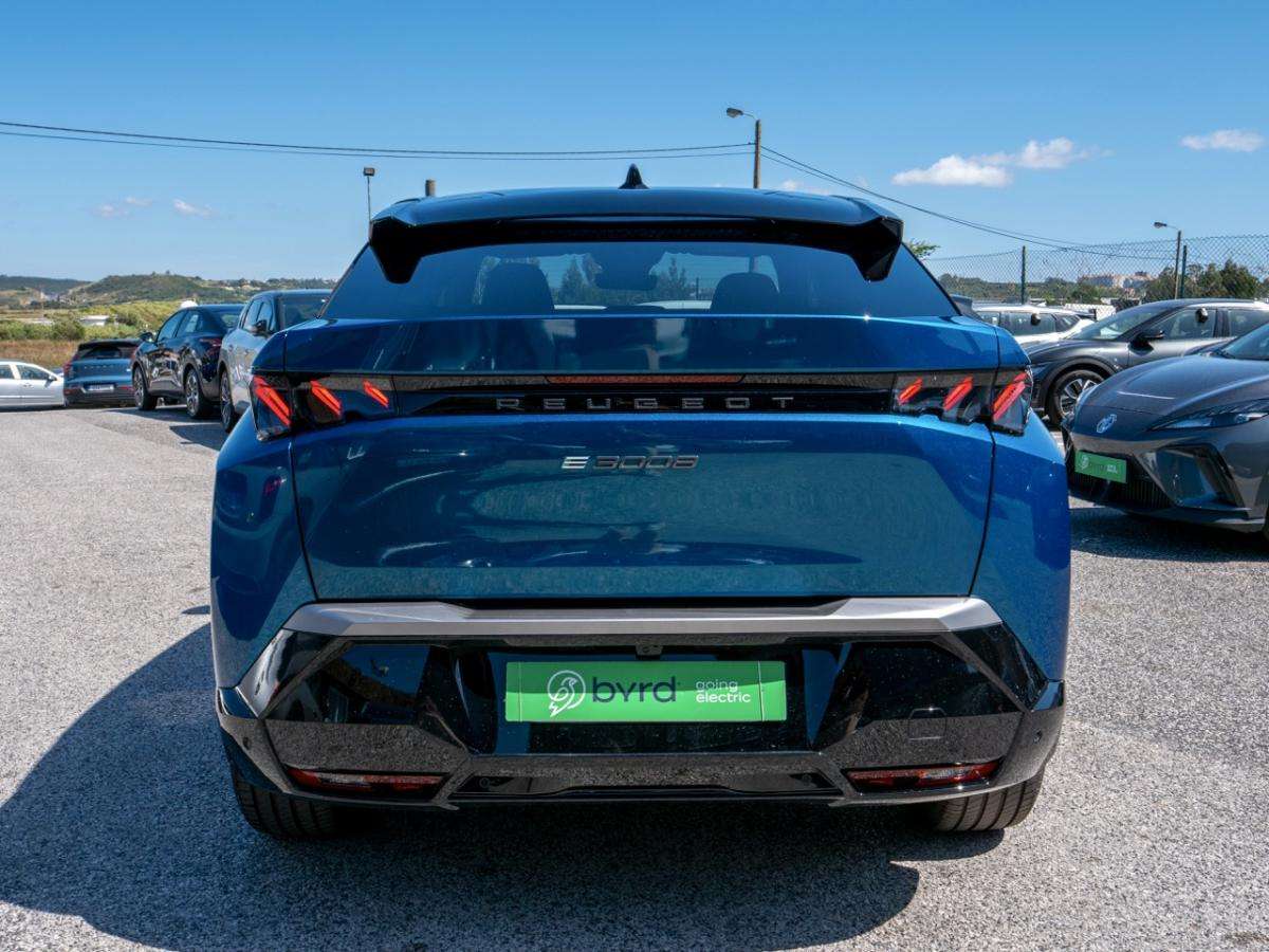 peugeot-e-3008-2025-eletrico-0cc