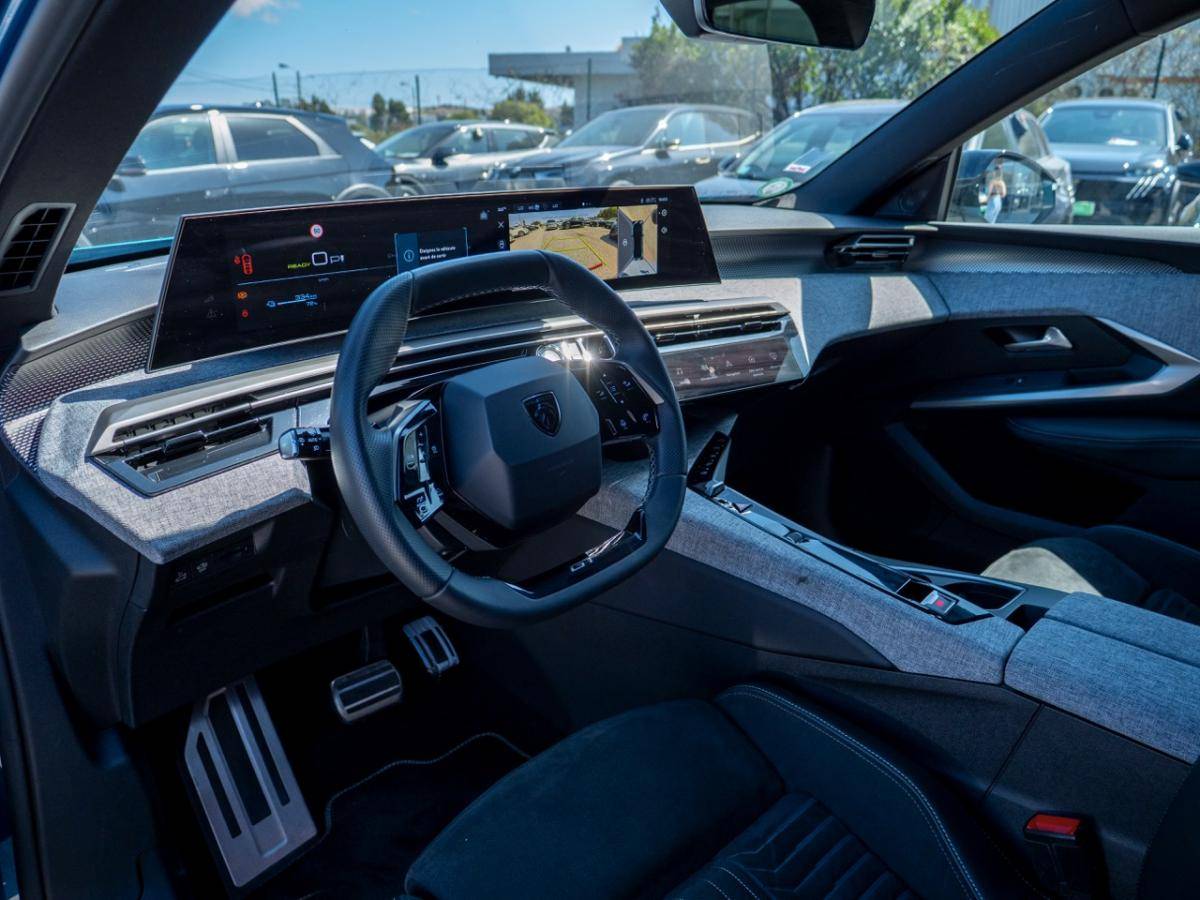 peugeot-e-3008-2025-eletrico-0cc